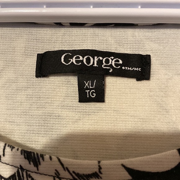 Black and White floral top by George - Picture 3 of 3